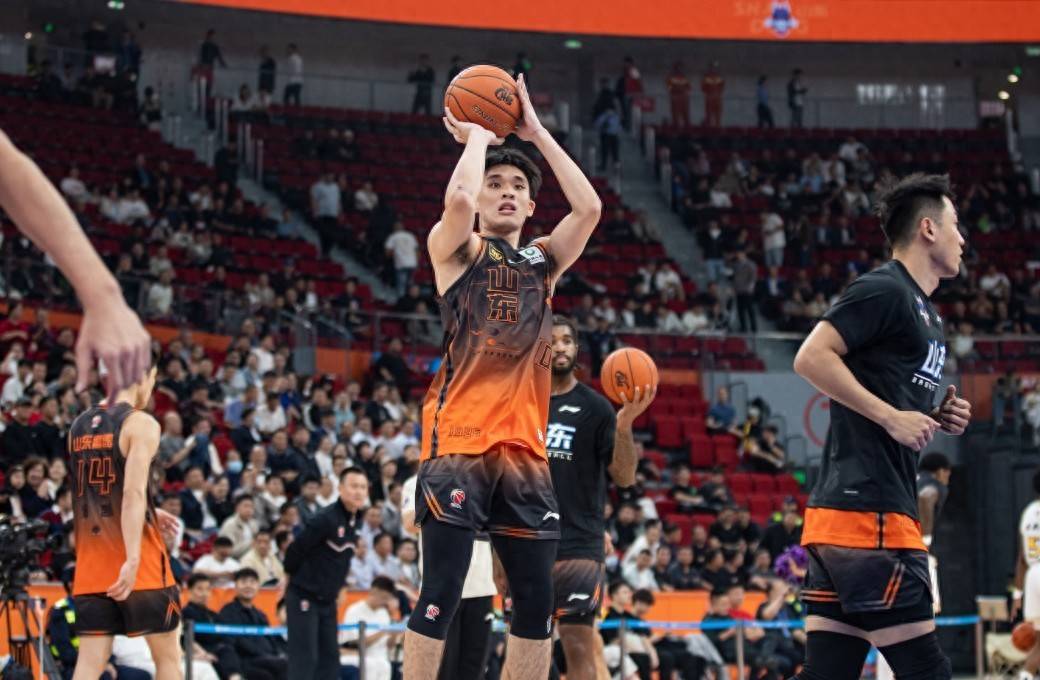 开云正规平台 -山东男篮发布备战花絮，今晚强势反弹，NBA常规赛任务艰巨，球探报告显示潜力的简单介绍